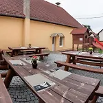U Kapličky Penzion Mala Hrastice