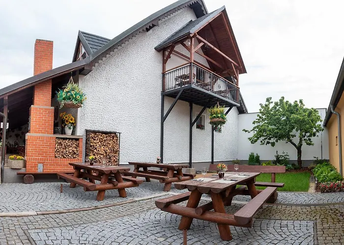 U Kaplicky 3* Mala Hrastice